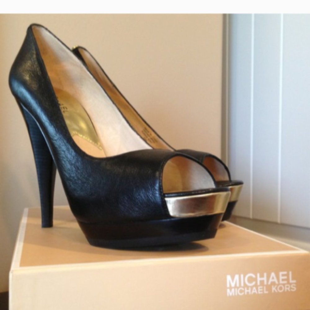 Micheal Kors High Heels PRESSLEY PLATFORM Gold Toe